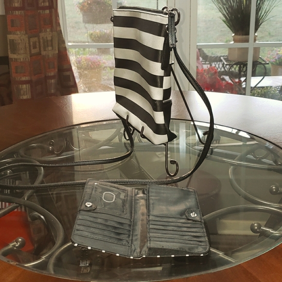 FF 💘🖤💘 2PC BLACK WHITE STRIPED CROSSBODY SHOULDER BAG SET HOBO - Picture 5 of 9